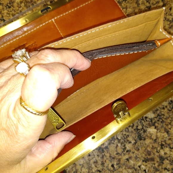 LIKE NEW PATRICIA NASH WALLET - Picture 8 of 10